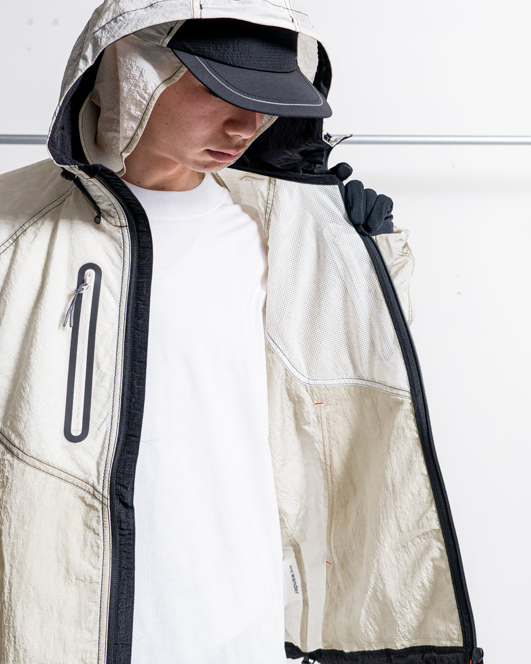 【collabolation】ROA × and wander ripstop wind jacket