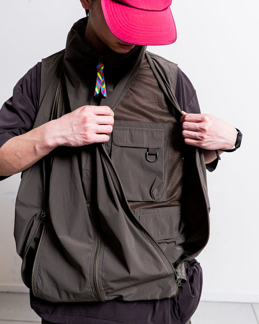 is-ness Technical Ventilation Vest