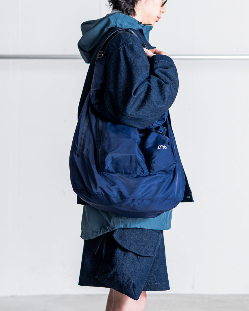 CMF OUTDOOR GARMENT ROLL BAG