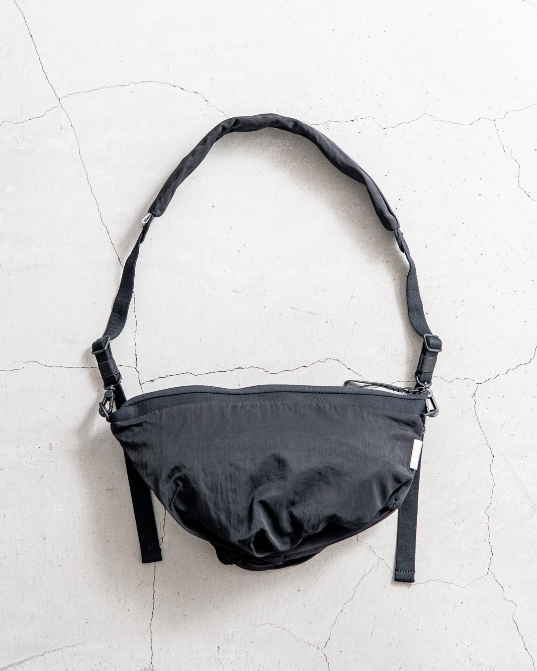 通販] cote&ciel Nile Orne Smooth Black 商品ページ – zentex