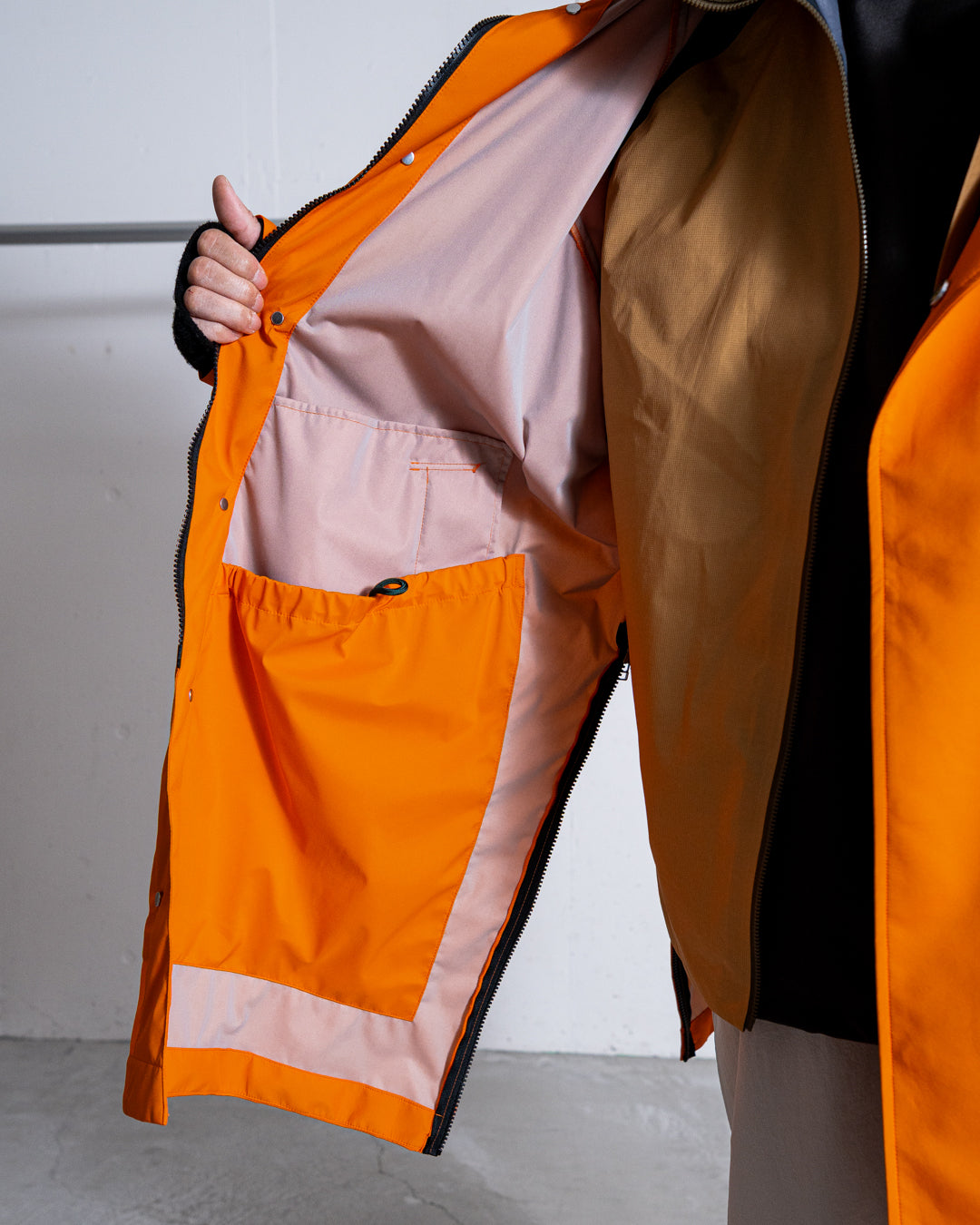 UNTRACE 3L STAND COLLAR COAT_231