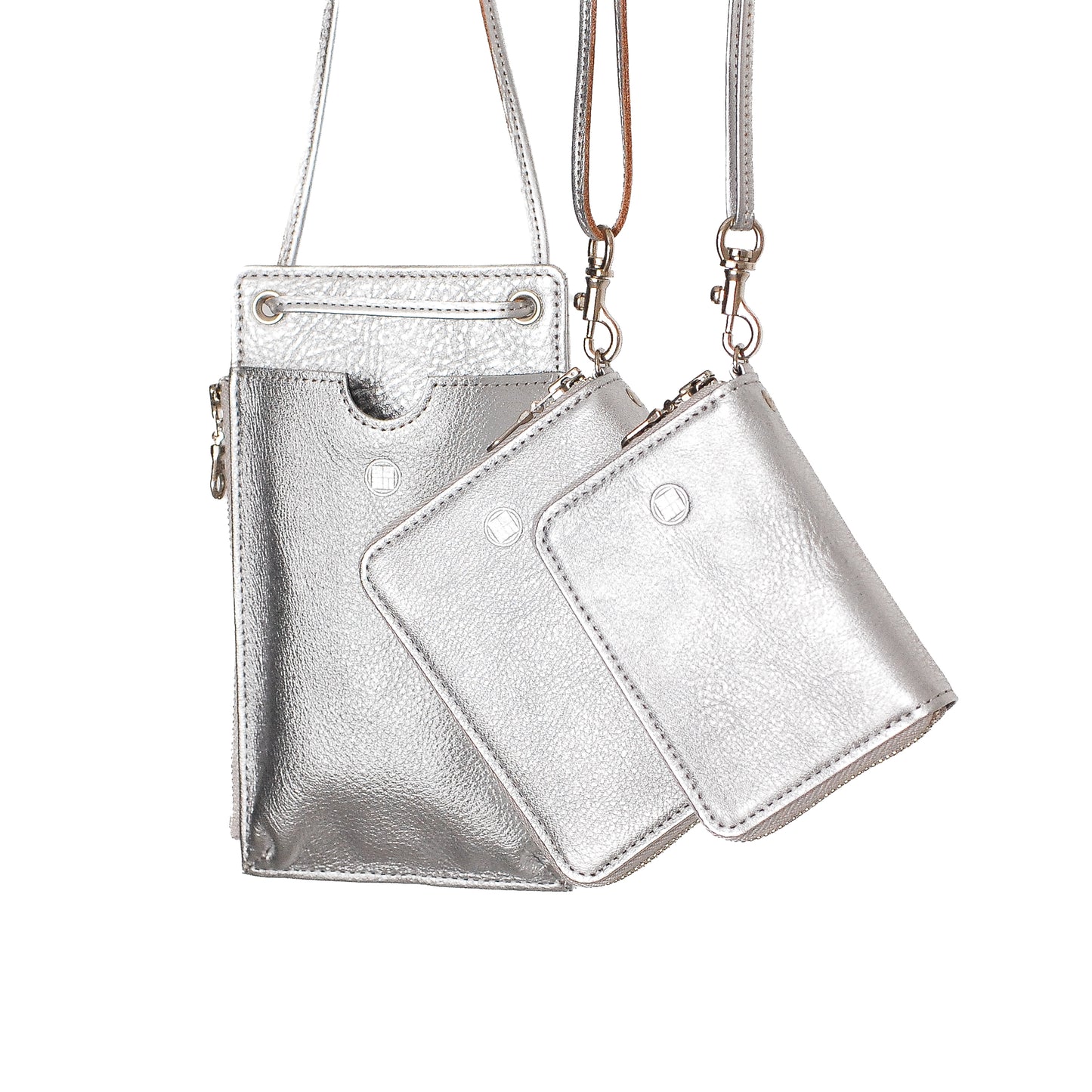 "TENOHIRA COMPACT WALLET" AVAILABLE IN THREE VARIATIONS