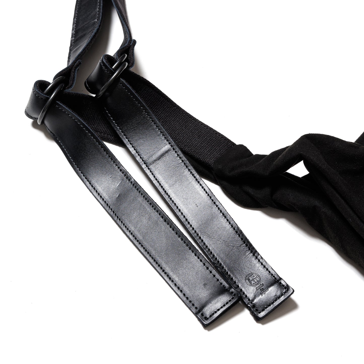 DEFORMATION W "SUEDE TONE" and "CORDURA®"