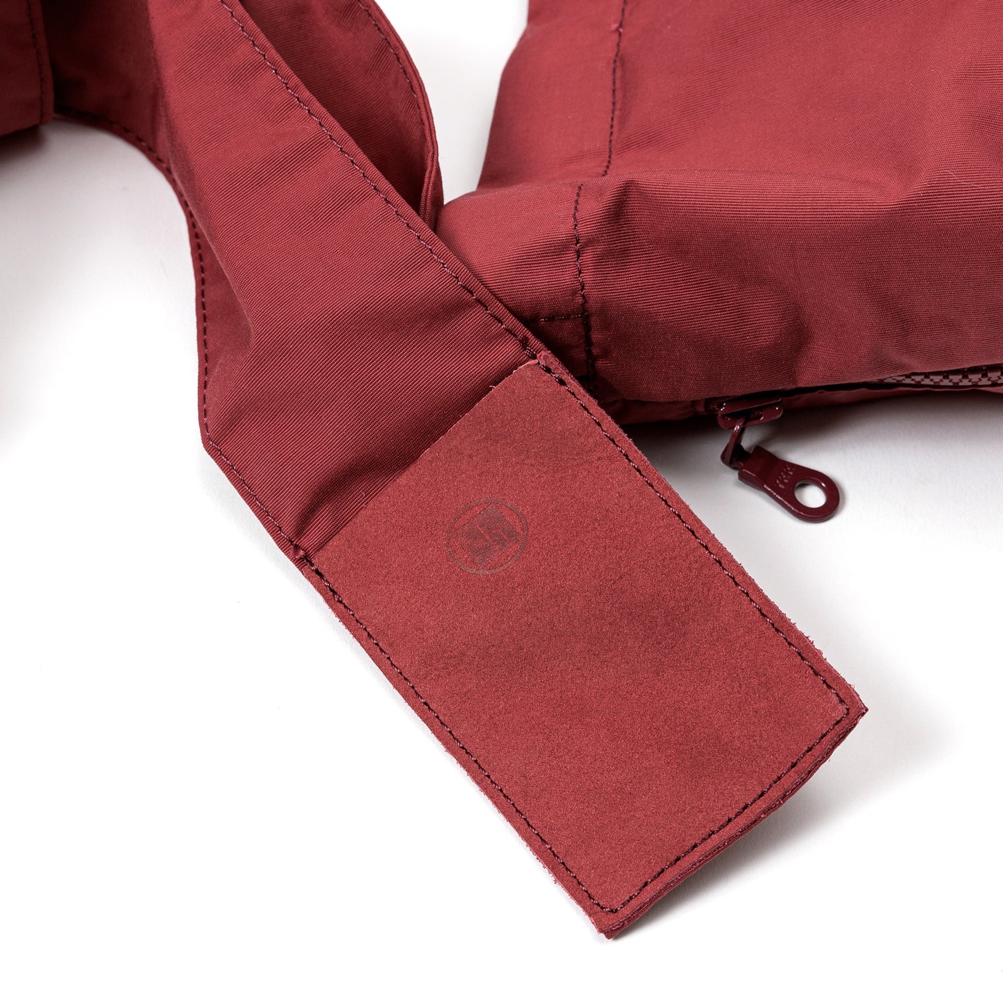 TASUKI SHOULDER <NO.3> Available in avariety of materials.