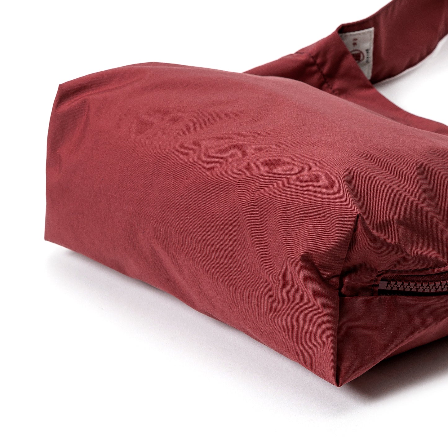 TASUKI SHOULDER <NO.3> Available in avariety of materials.