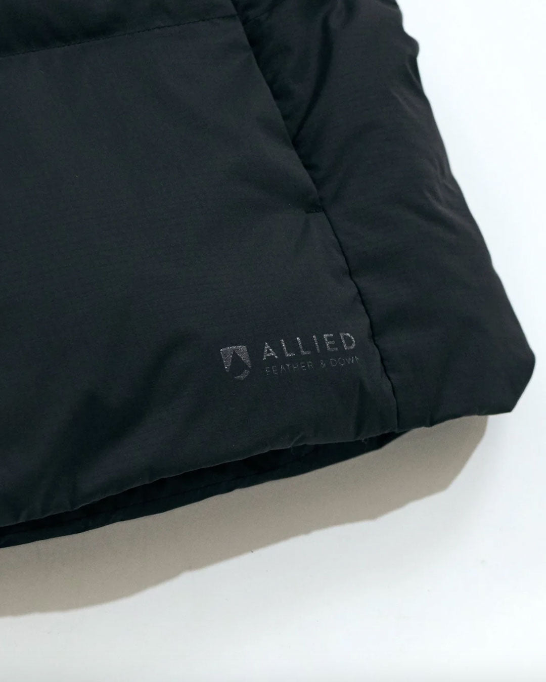 JUGEM ALLIED DOWN OVER VEST