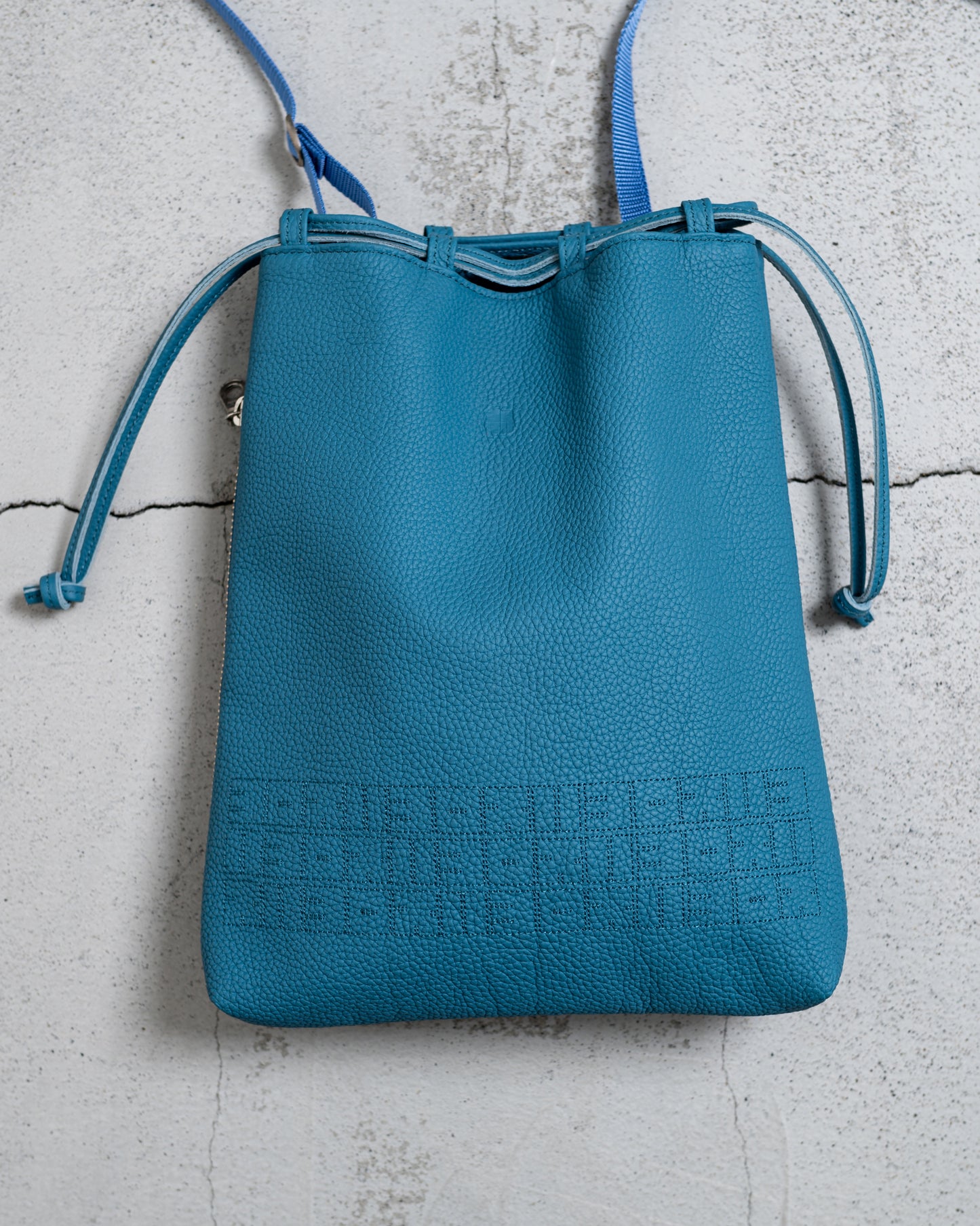 KINCHAKU 30 "REINOMONO J.BLUE"