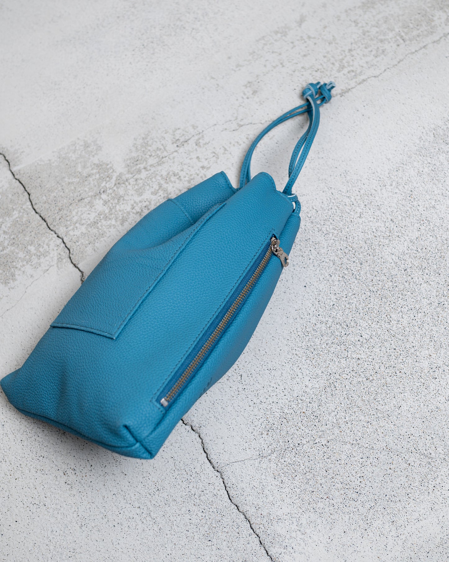 KINCHAKU 30 "REINOMONO J.BLUE"