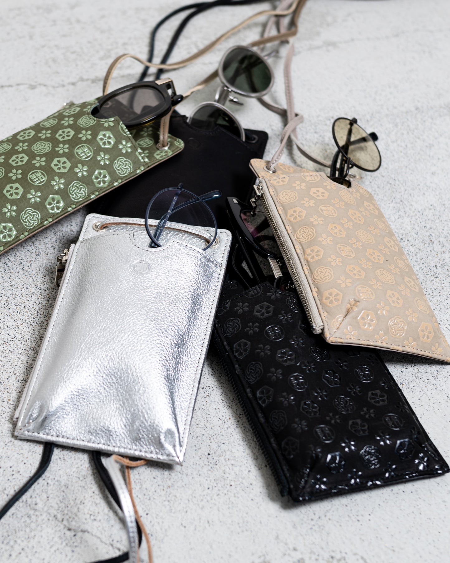 EYEWEAR & PHONE MULTI CASE "URUSHI LACQUER"