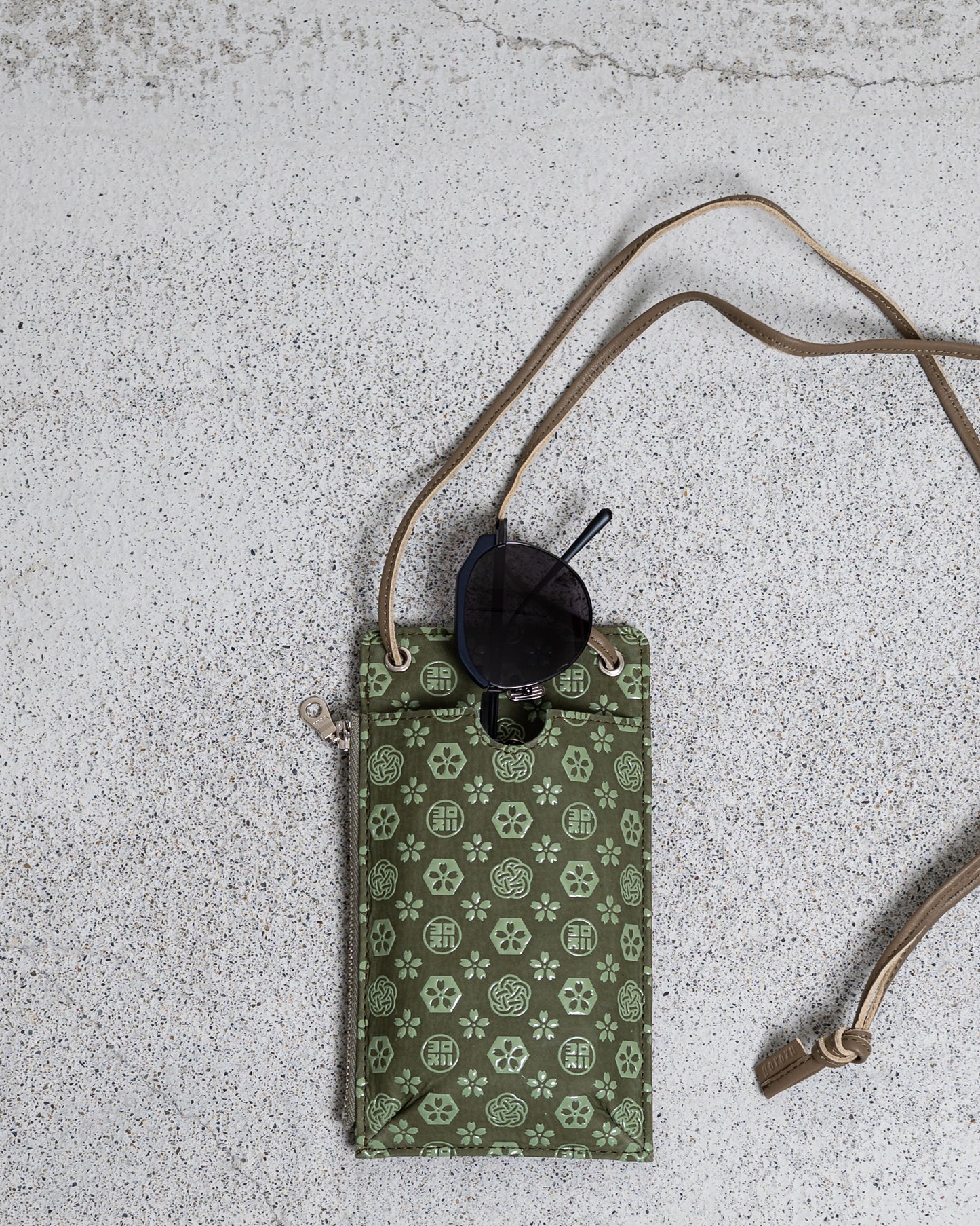 EYEWEAR & PHONE MULTI CASE "URUSHI LACQUER"