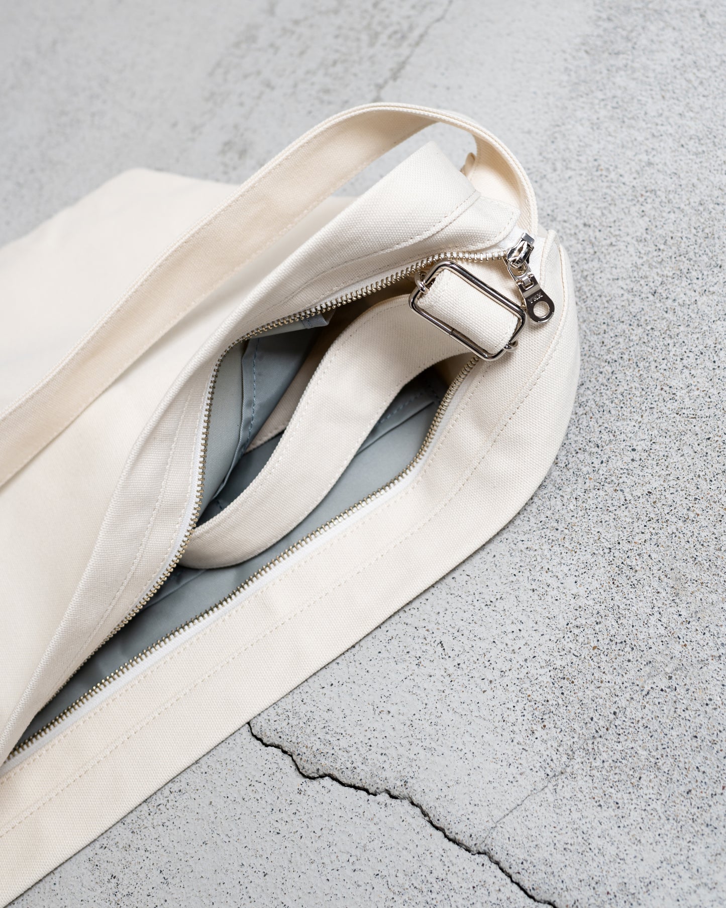 ZEN SHOULDER "JP CANVAS"