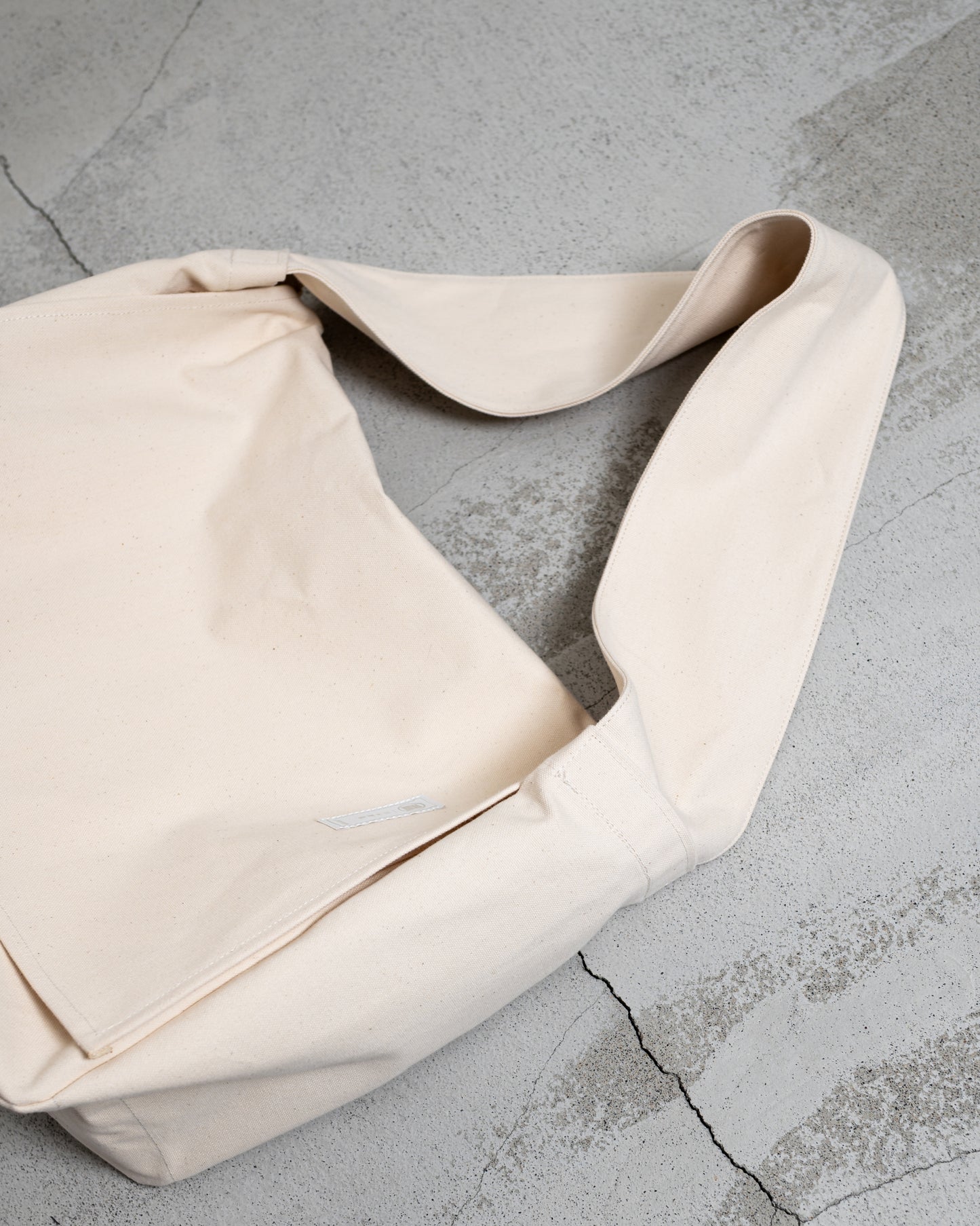 MANGA SHOULDER "JP CANVAS"