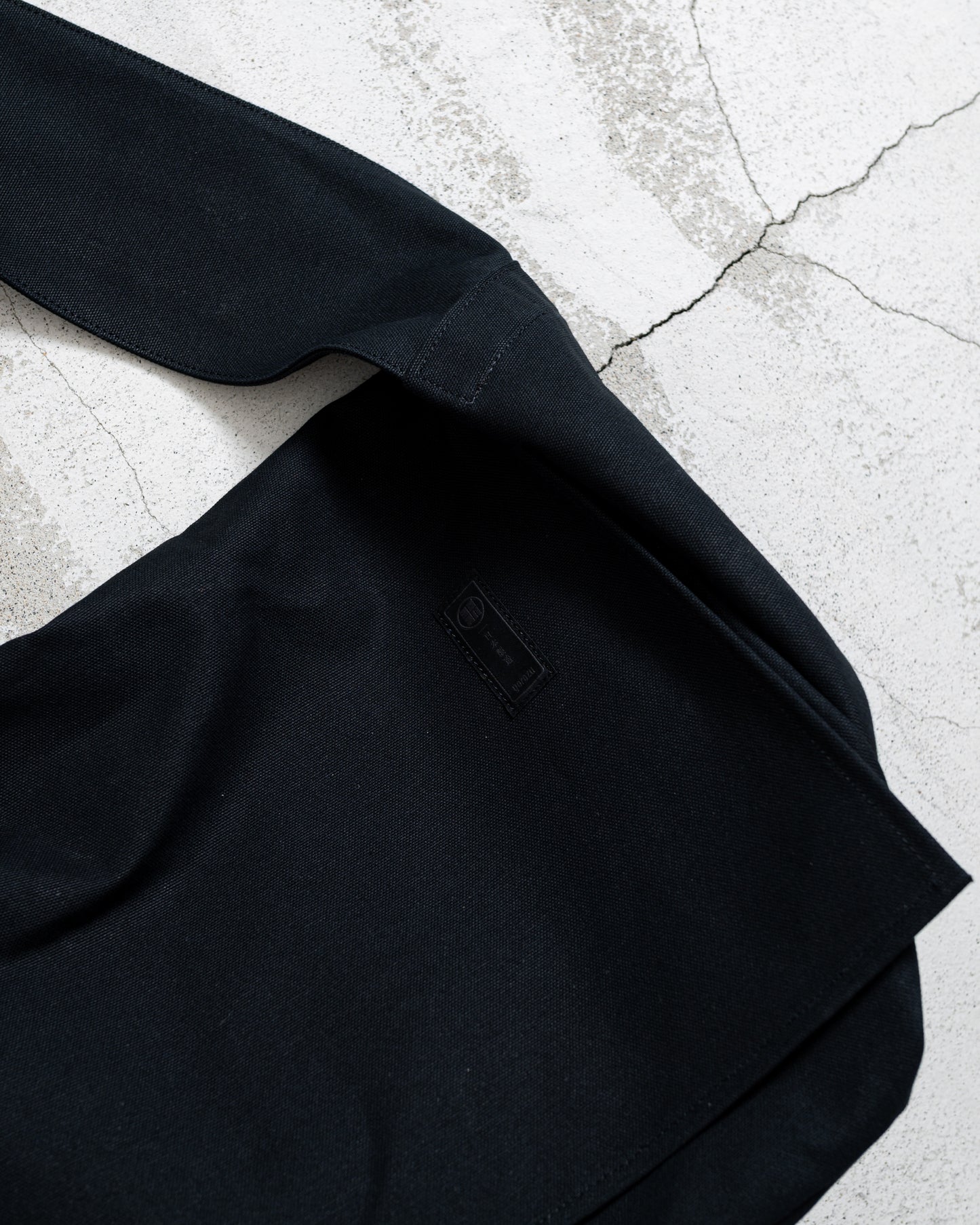 MANGA SHOULDER "JP CANVAS"