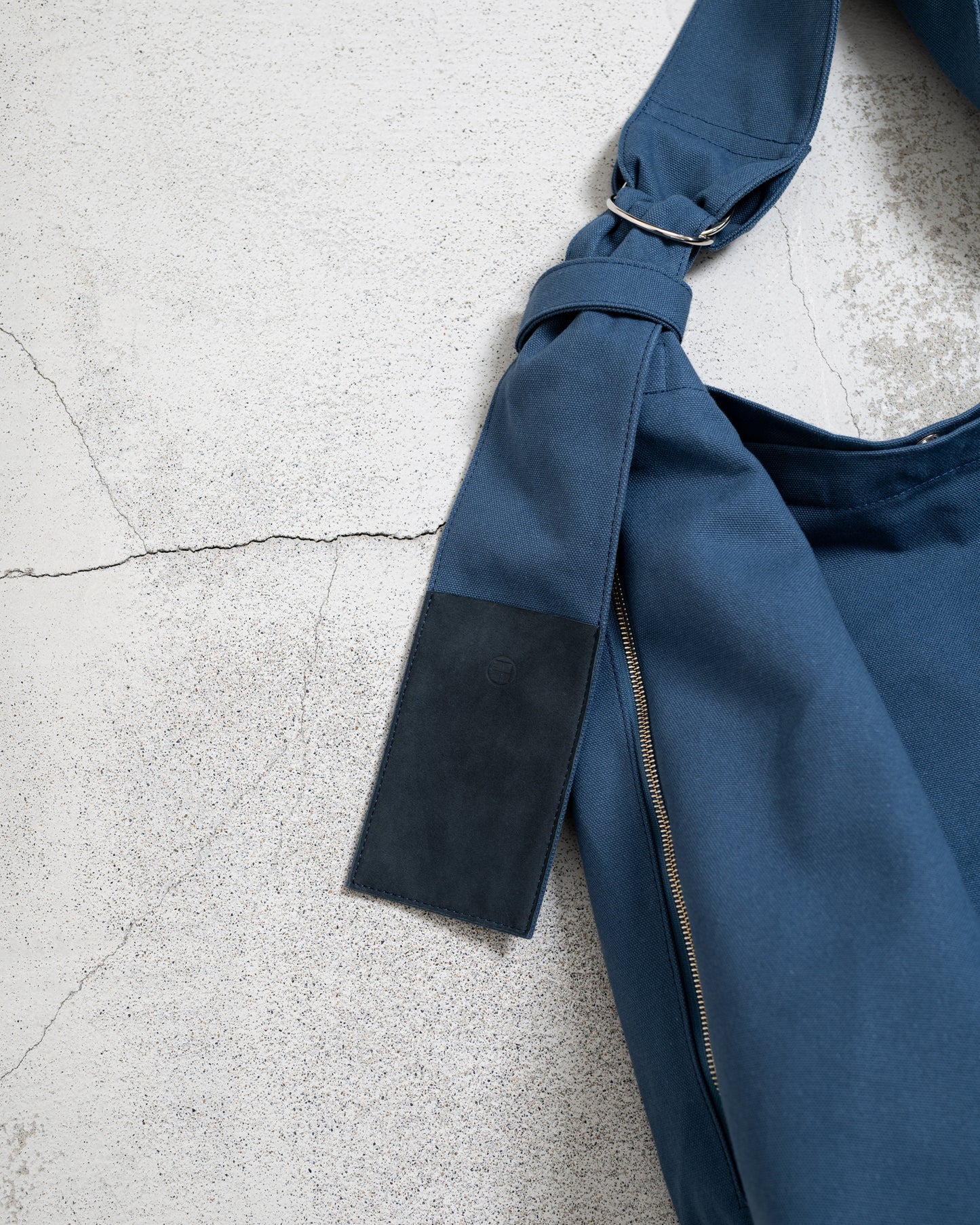 TASUKI SHOULDER "JP CANVAS IVORY AND NAVY" NO.1