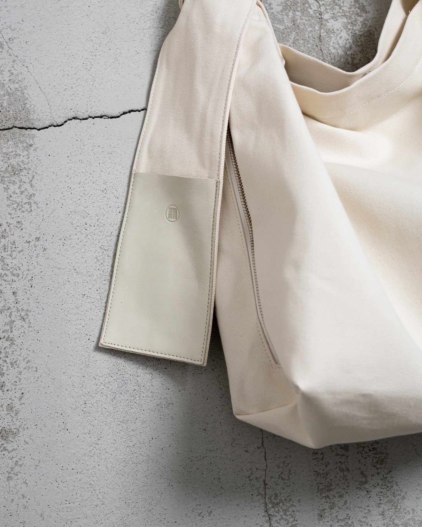 TASUKI SHOULDER "JP CANVAS IVORY AND NAVY" NO.2
