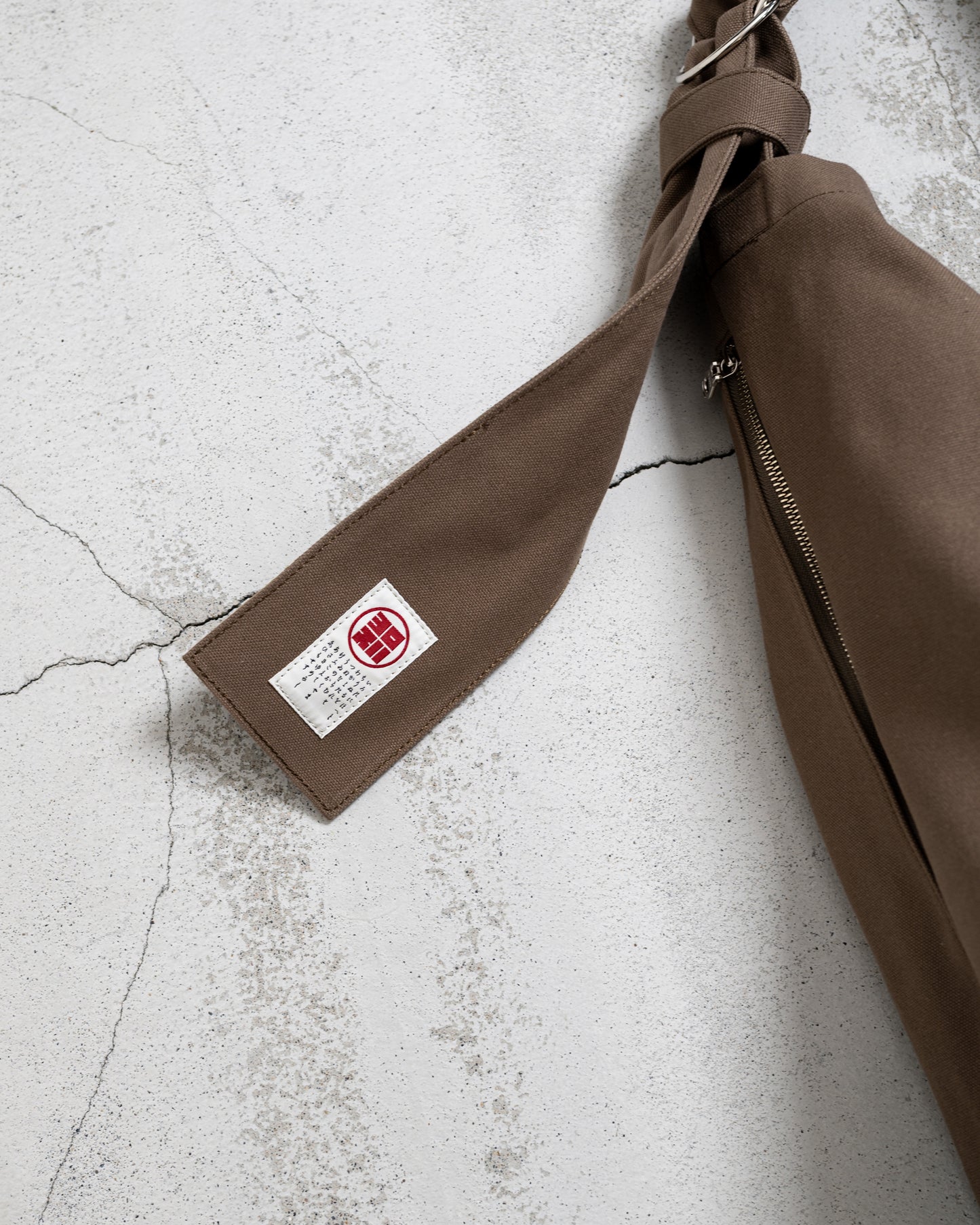 TASUKI SHOULDER "JP CANVAS IVORY AND NAVY" NO.1