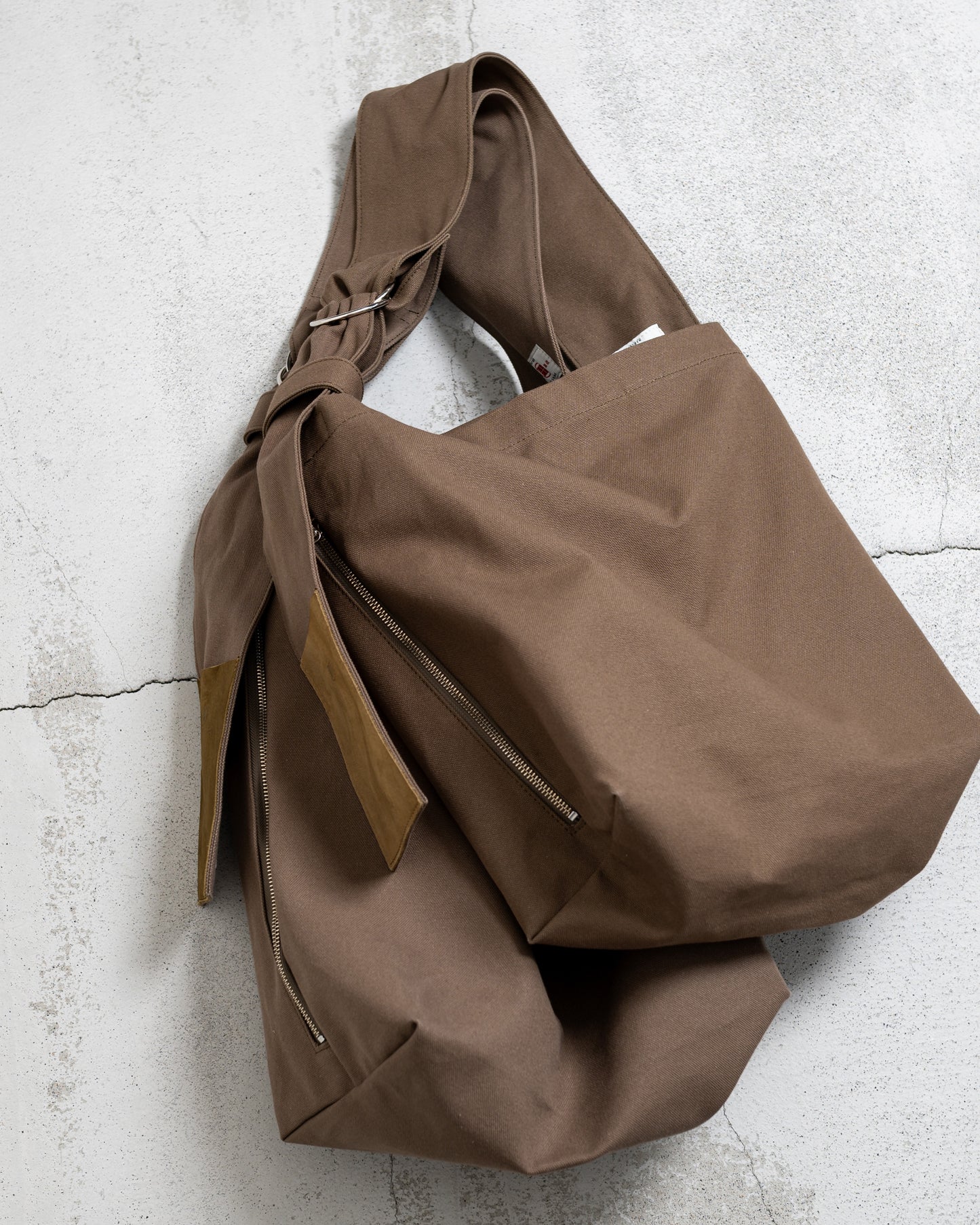 TASUKI SHOULDER "JP CANVAS IVORY AND NAVY" NO.1