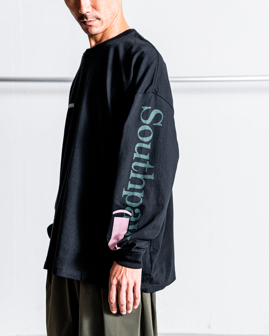 [RESTOCK]UNTRACE L/S Tee _211