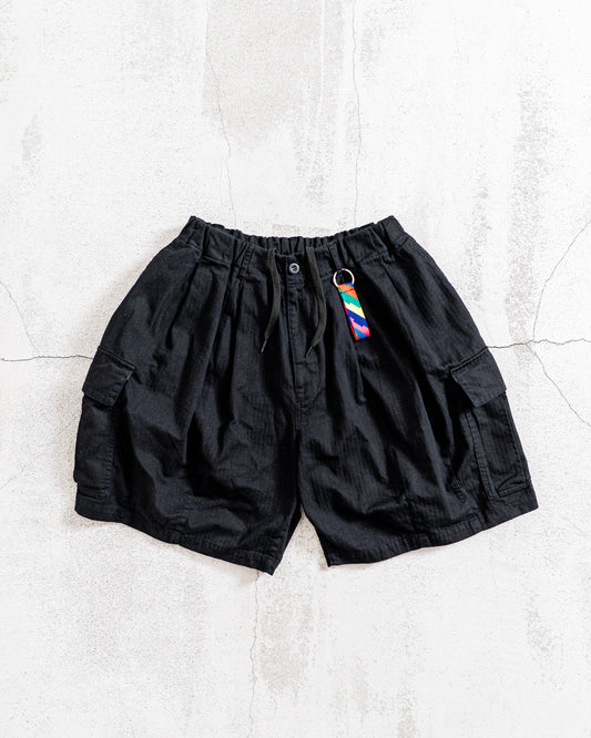 is-ness Herringbone 6-Pocket Shorts