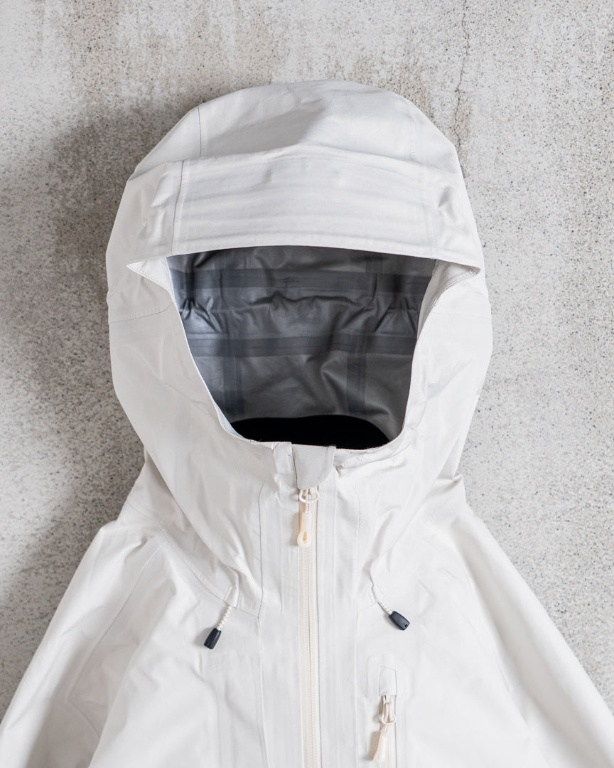 SALOMON OUTLINE 3L GORE-TEX