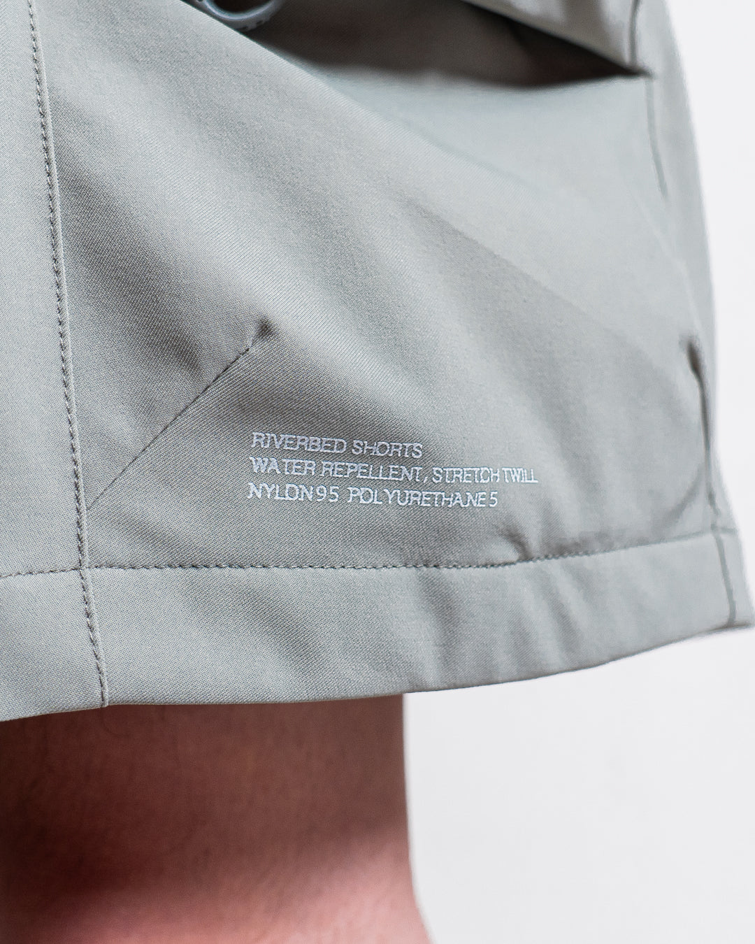 【RESTOCK】CMF OUTDOOR GARMENT RIVERBED SHORTS