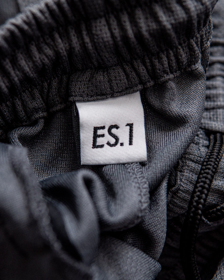 ES.1 POWER DRY shorts