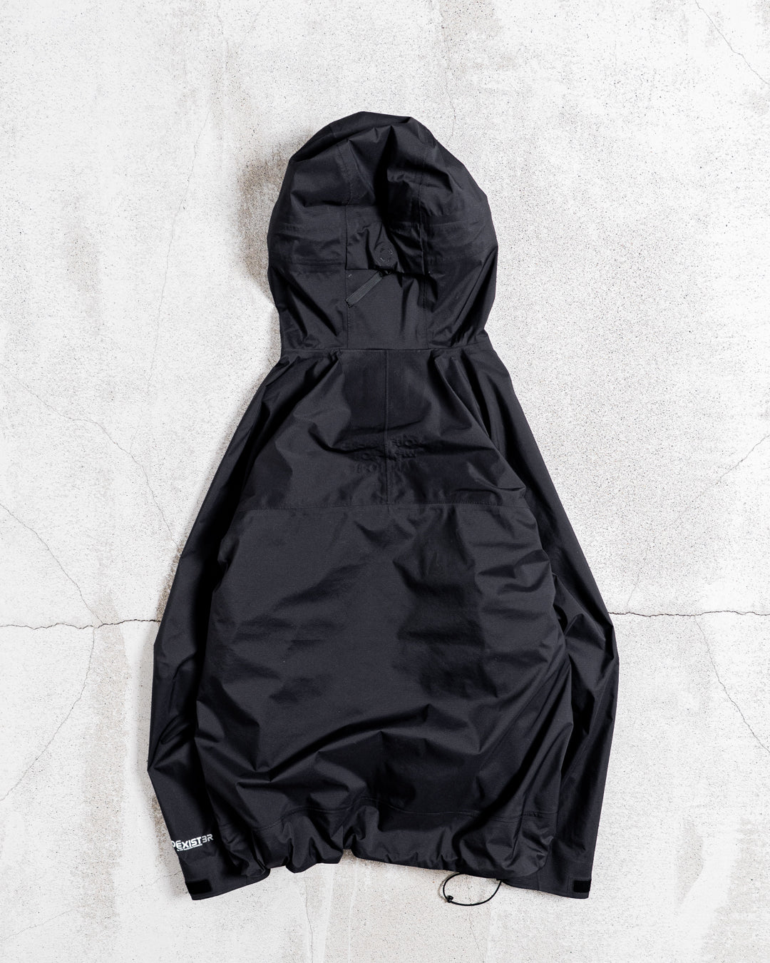 CMF OUTDOOR GARMENT SLASH SHELL COEXIST BRIGHT