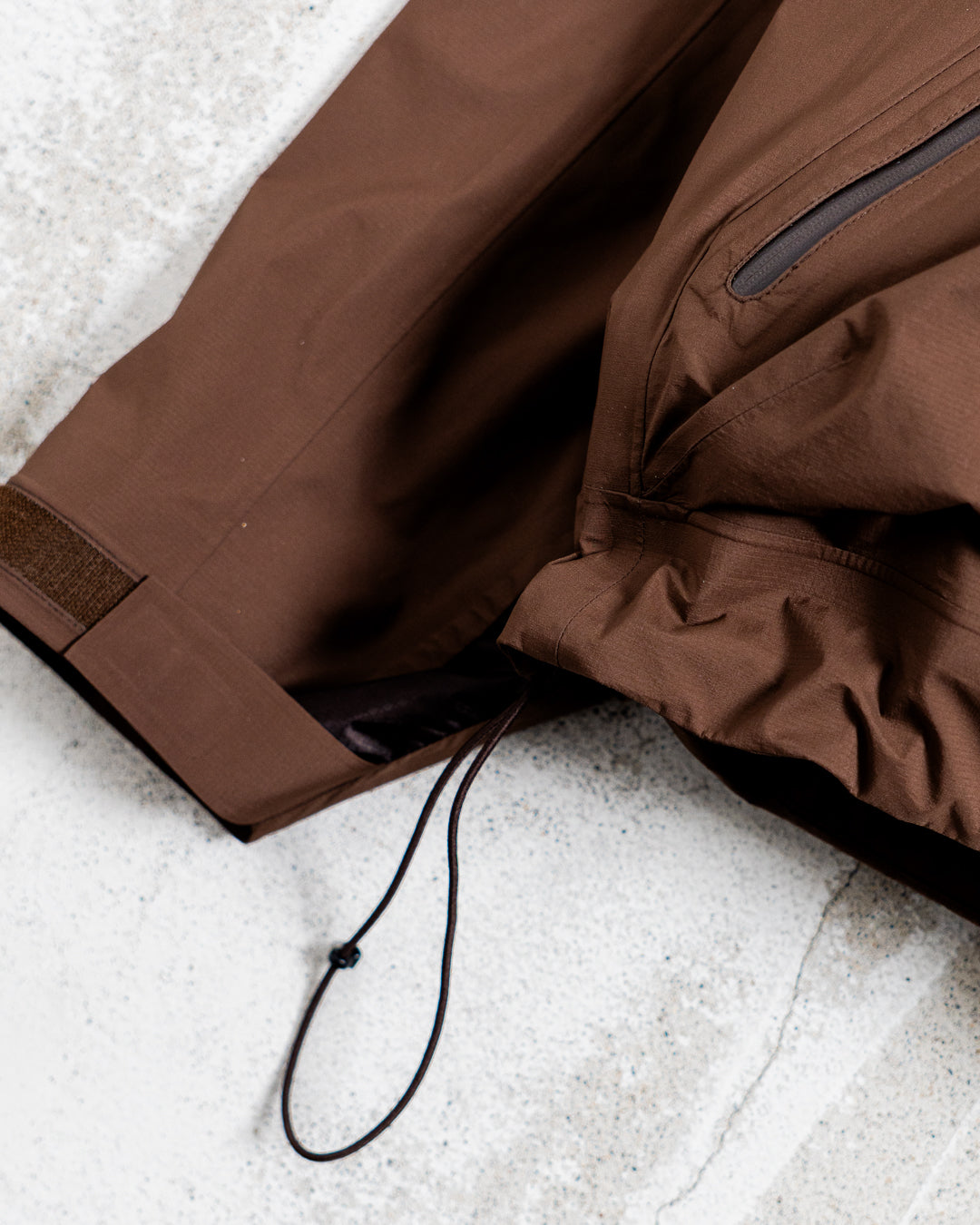 CMF OUTDOOR GARMENT SLASH SHELL COEXIST BRIGHT