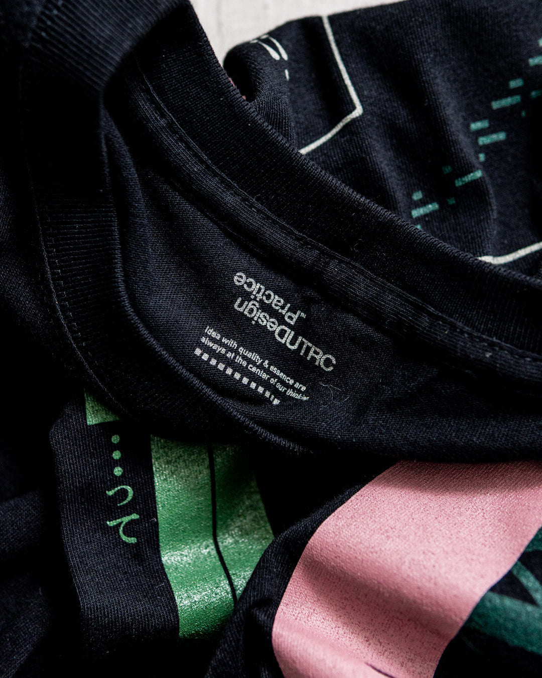 [RESTOCK]UNTRACE L/S Tee _211