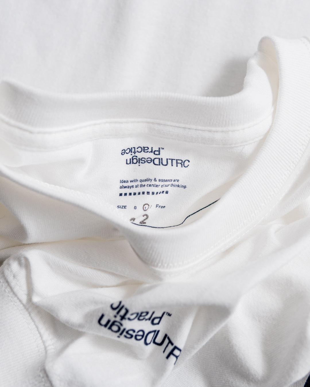 UNTRACE L/S Tee _212