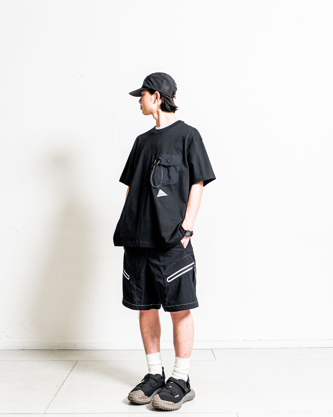 and wander pocket T