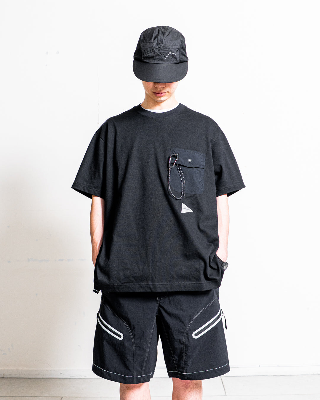 and wander pocket T