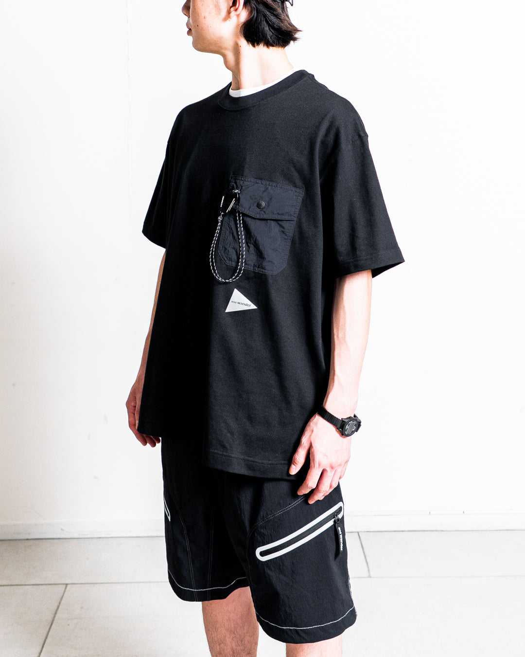 and wander pocket T