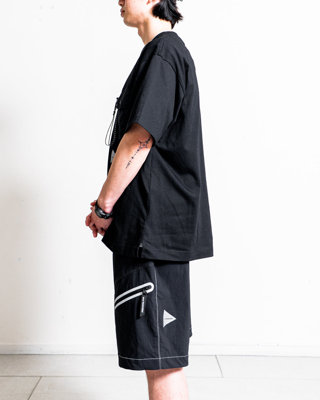and wander pocket T