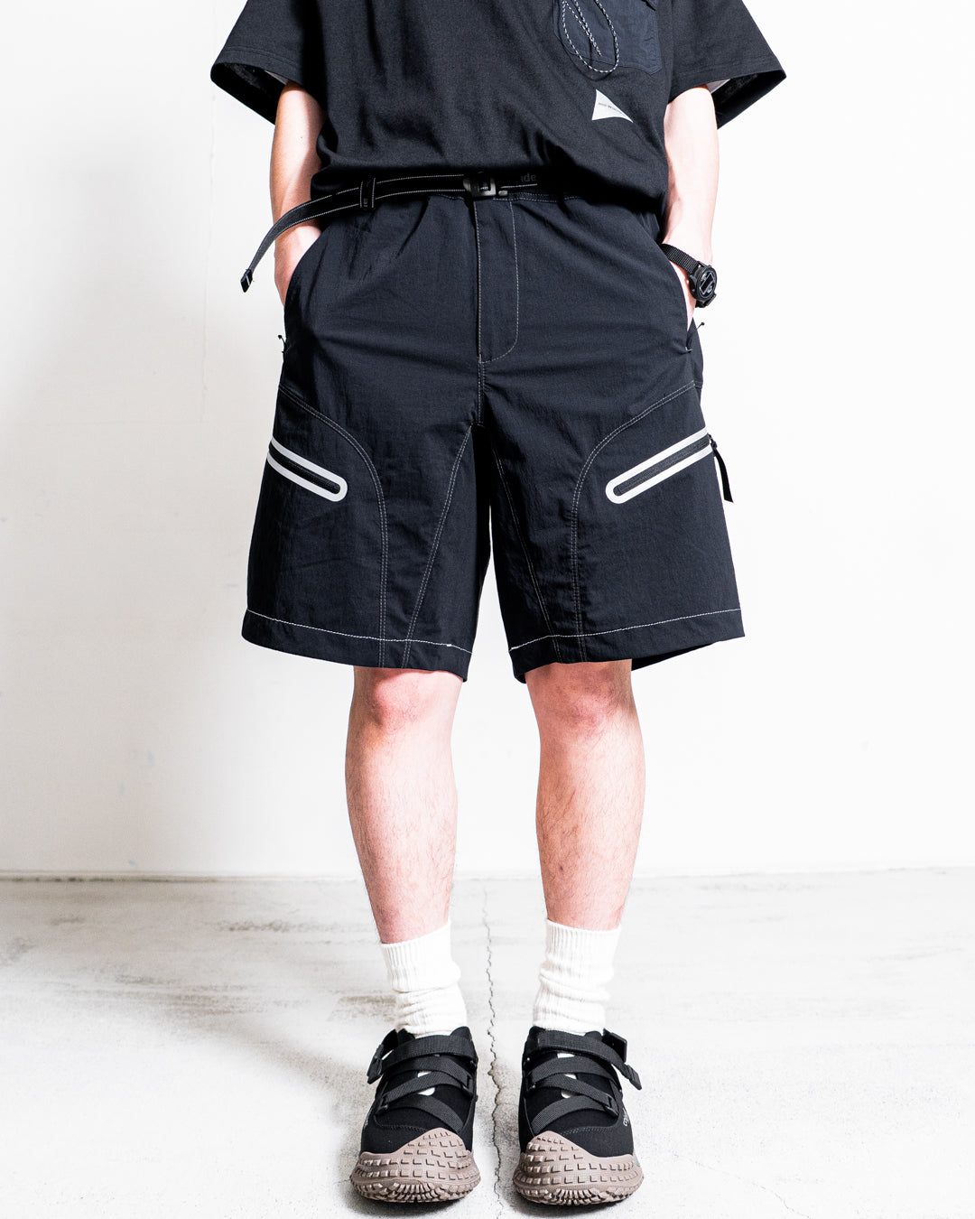 and wander light hike short pants