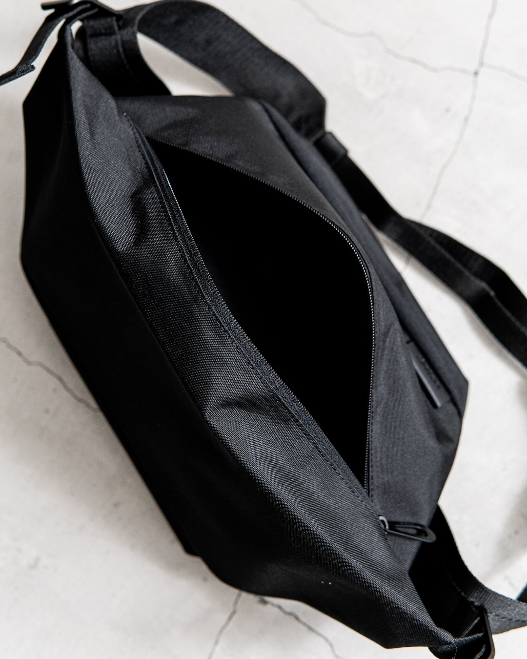 【JAPAN LIMITED】cote&ciel Isarau ECO YARAN Black