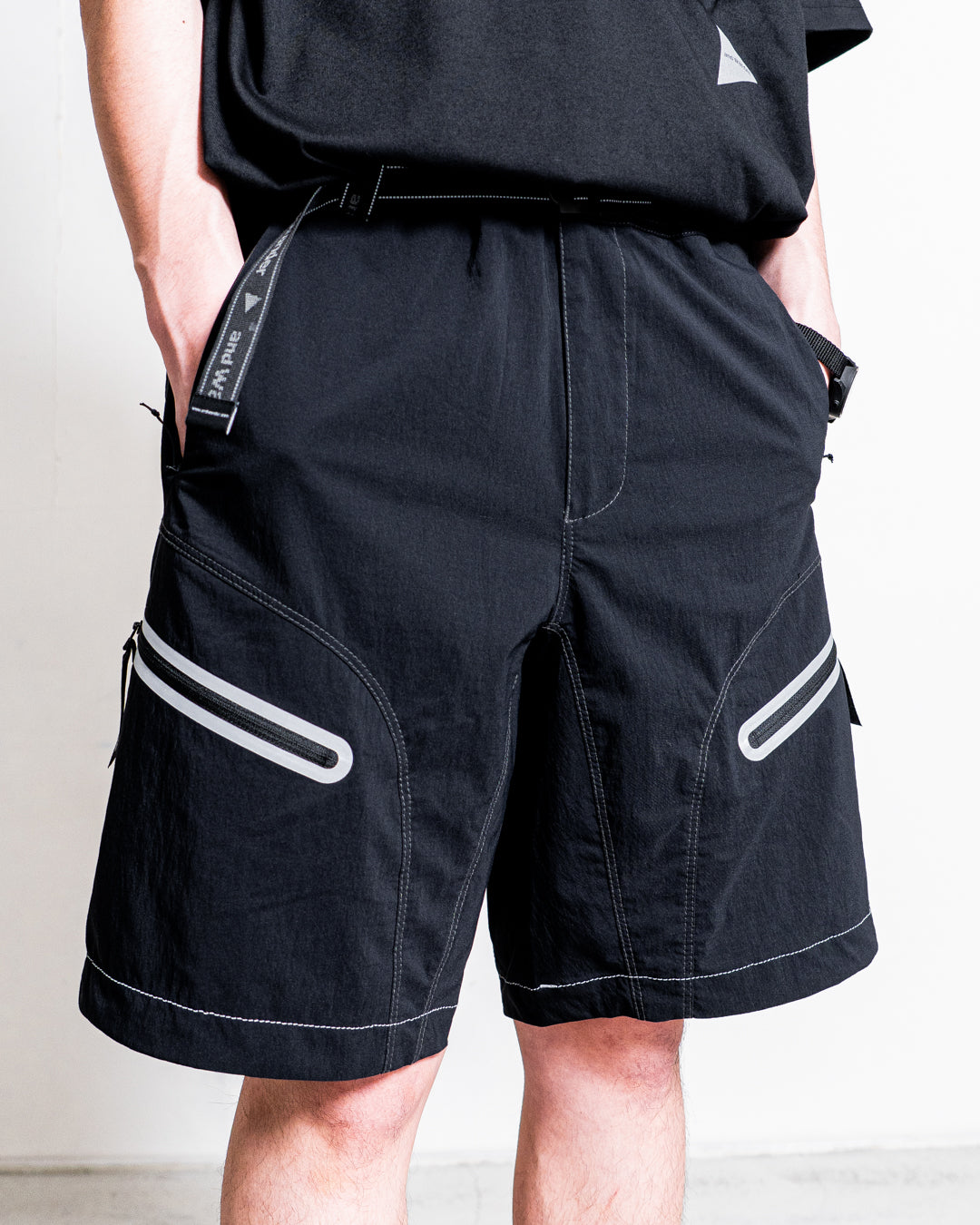 and wander light hike short pants