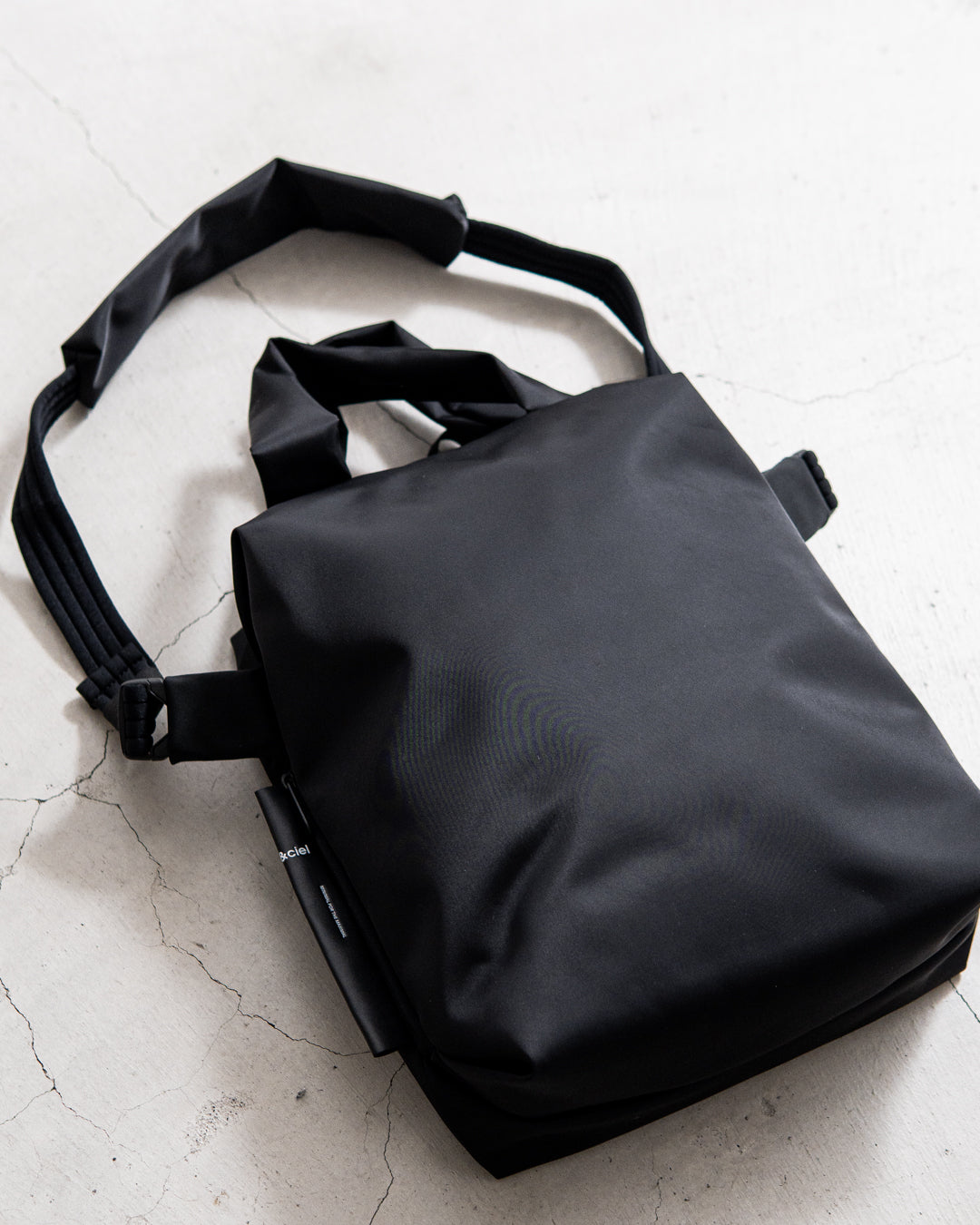 通販] cote&ciel Rour Sleek Black 商品ページ – zentex