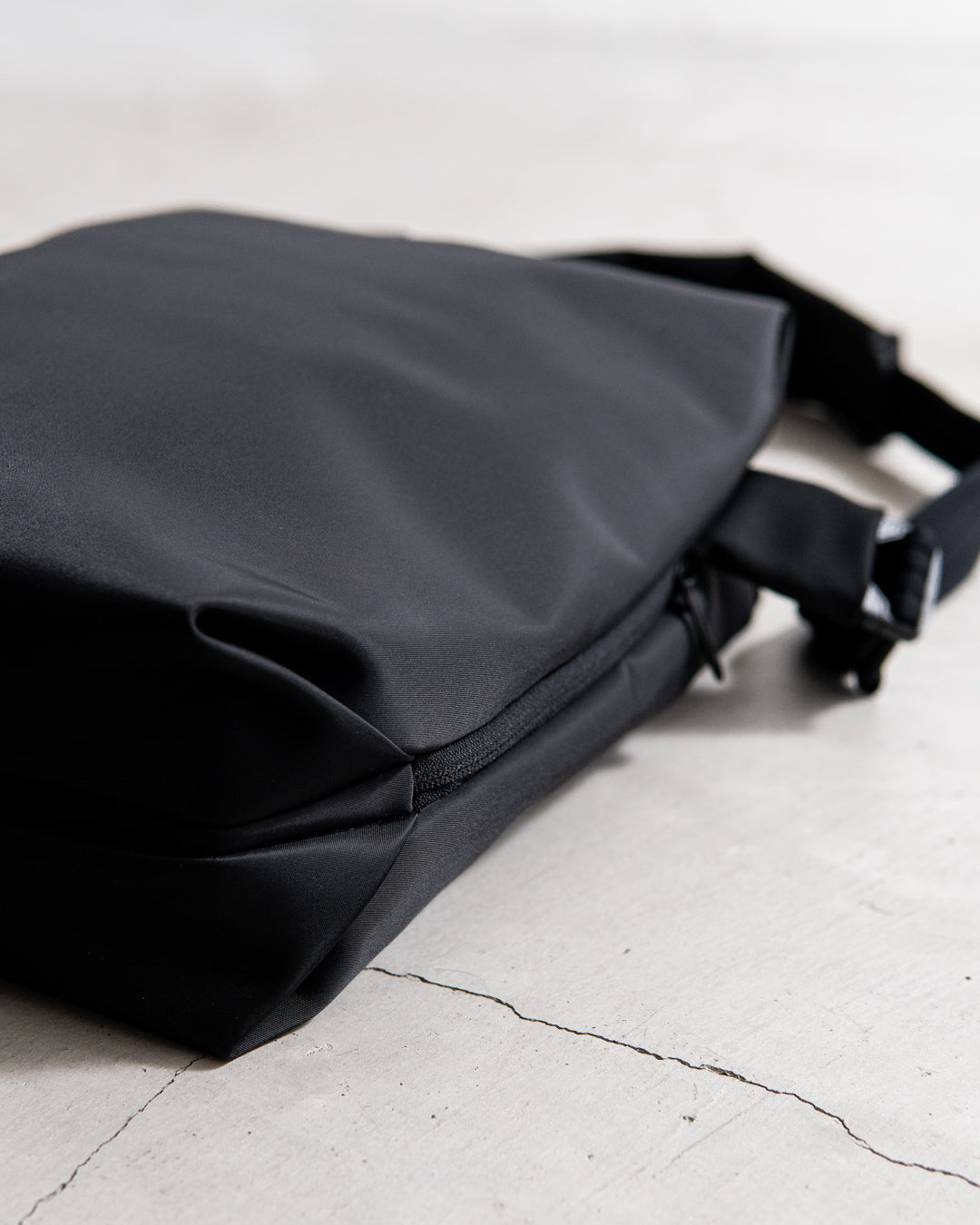 通販] cote&ciel Rour Sleek Black 商品ページ – zentex