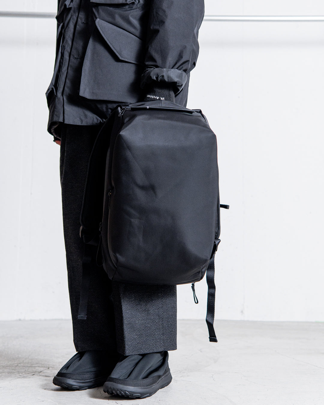 cote&ciel Saru Sleek Black