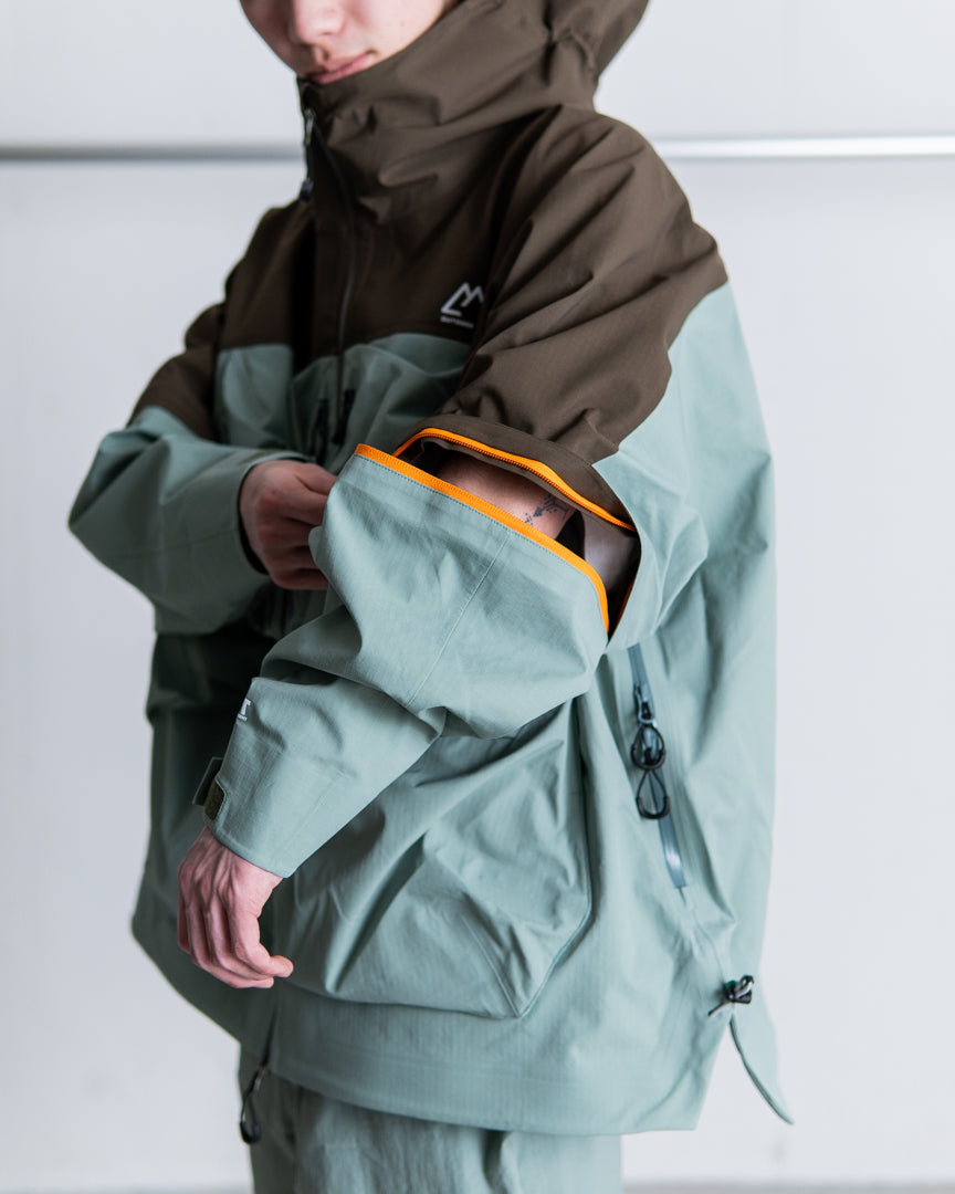 CMF OUTDOOR GARMENT GUIDE SHELL COEXIST