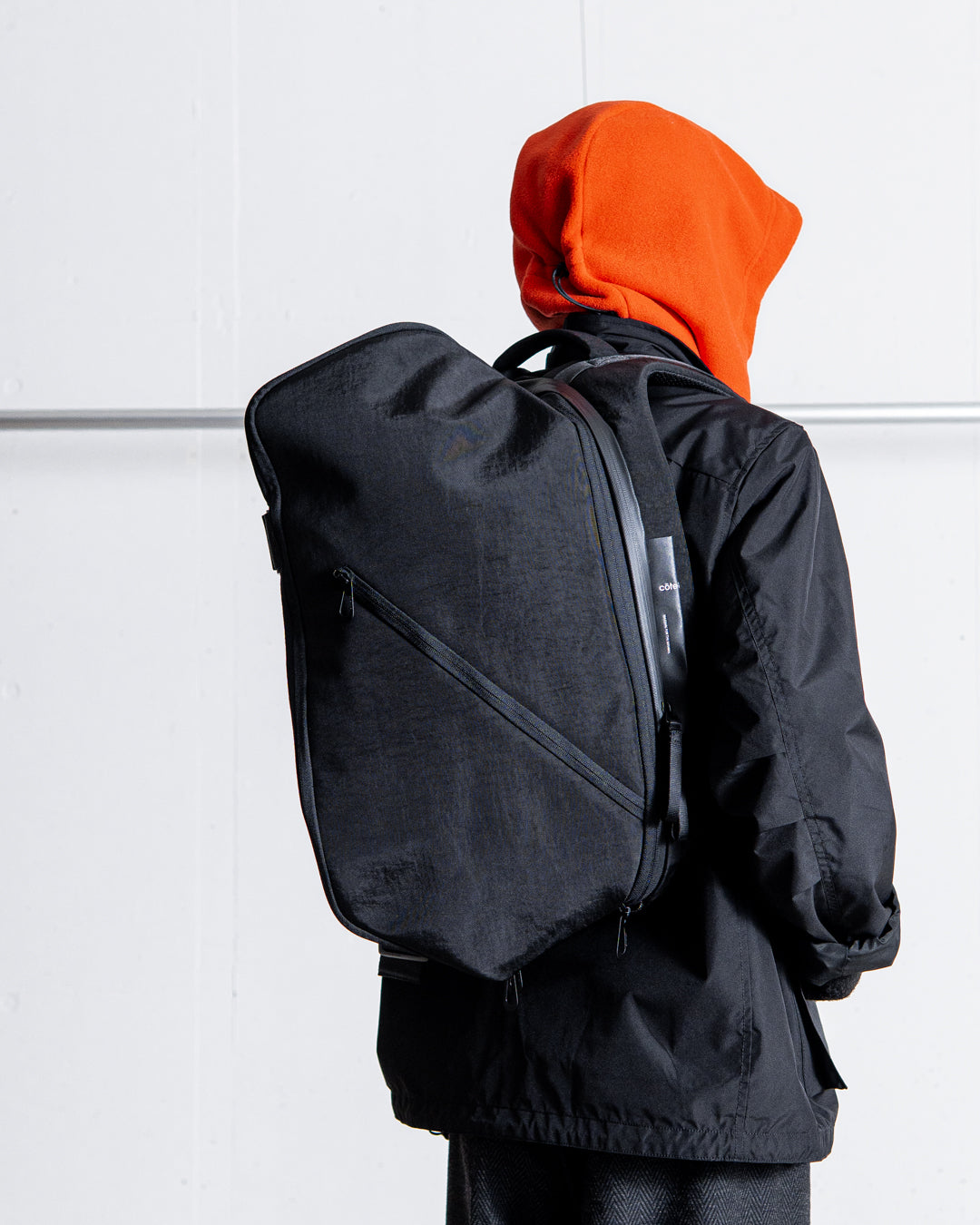 cote&ciel Isar M Round Carbon Black