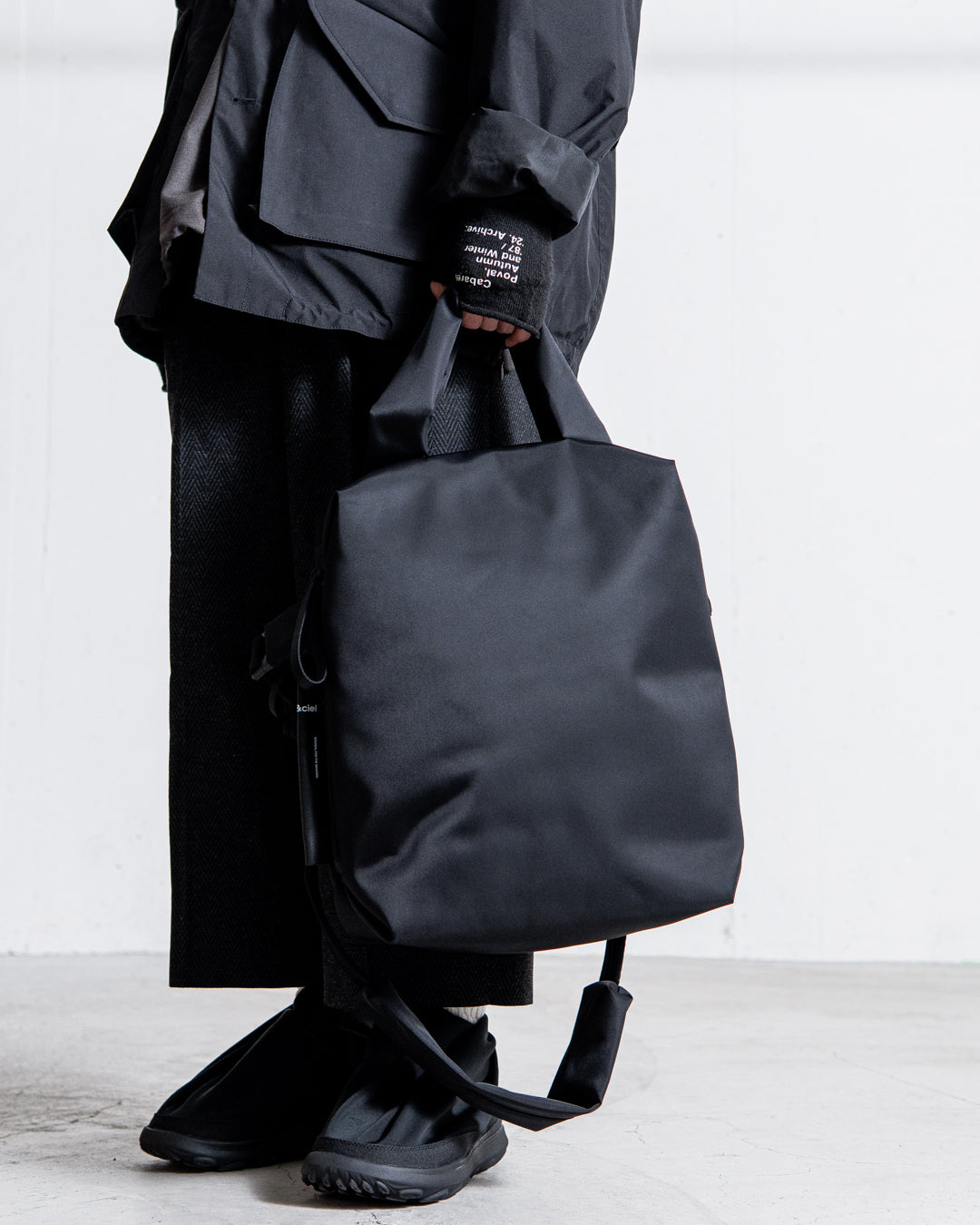 通販] cote&ciel Rour Sleek Black 商品ページ – zentex