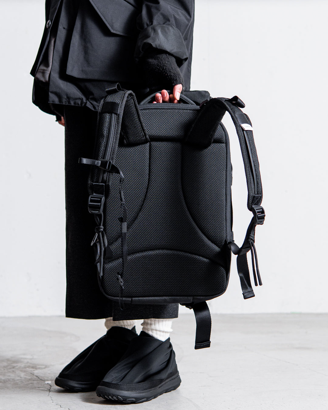 【Limited Edition】cote&ciel ISAR AIR EcoYarn Black