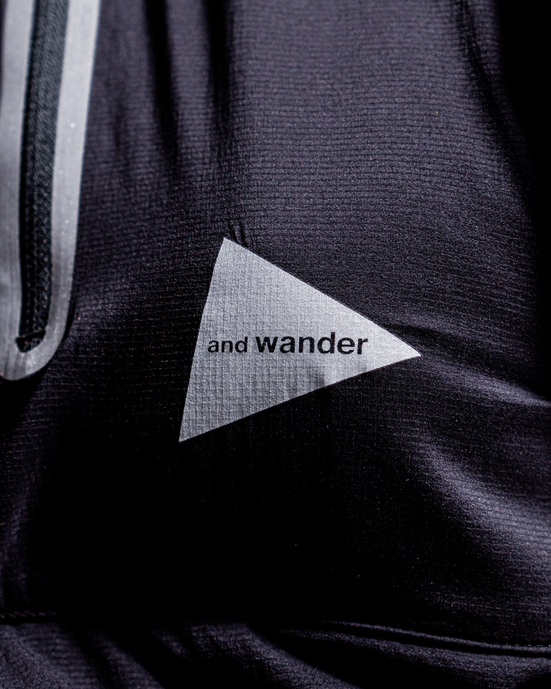 and wander airflow light collarless jacket