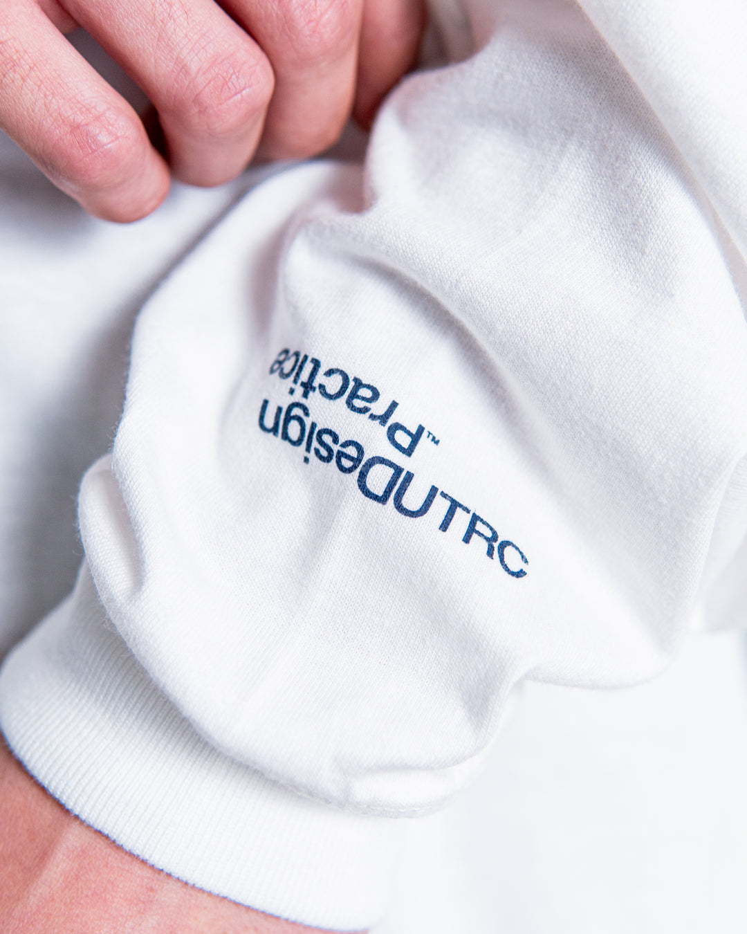 UNTRACE L/S Tee _215