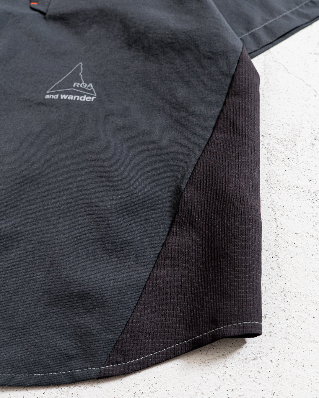 【collabolation】ROA × and wander breathable shirt