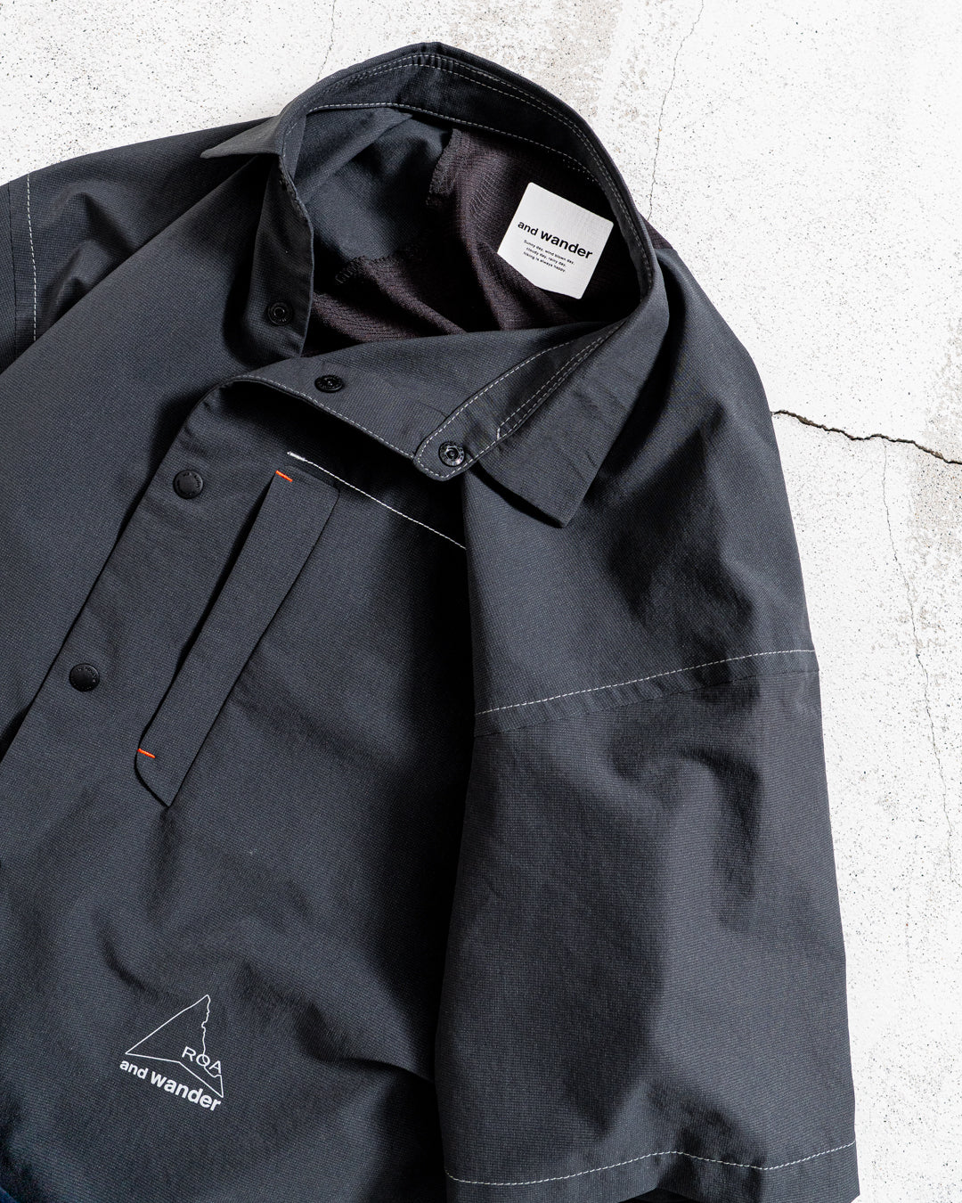 【collabolation】ROA × and wander breathable shirt