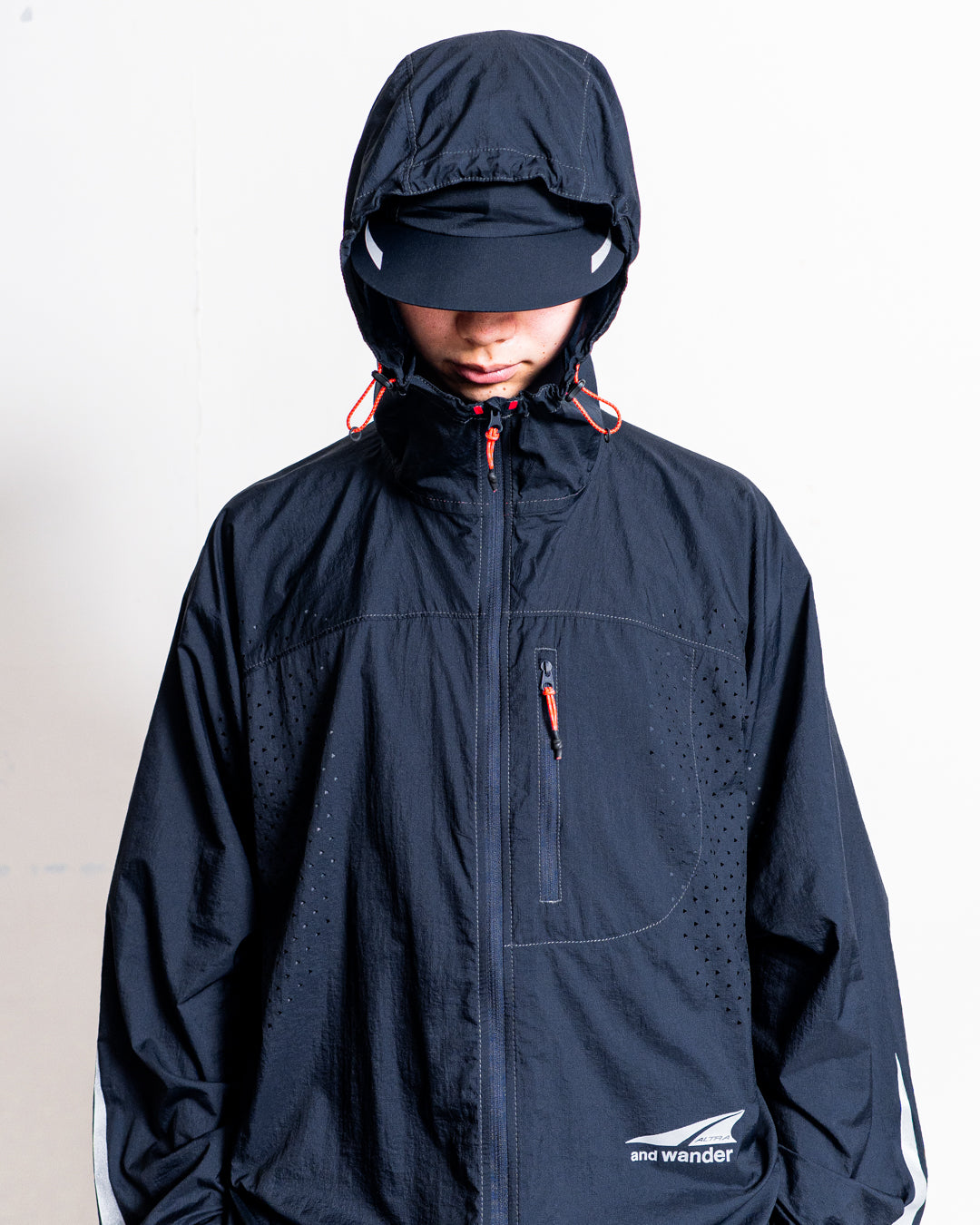 【collabolation】ALTRA × and wander ventilation wind jacket