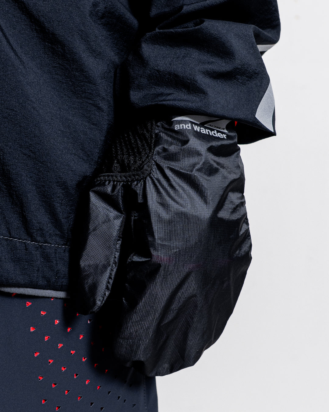 【collabolation】ALTRA × and wander half finger 2way glove